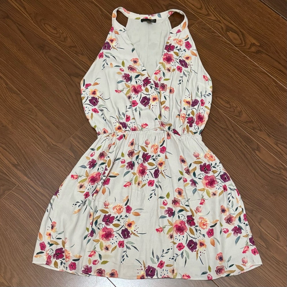 AQUA | V Neck Racerback Gray Floral Sleeveless Mini Dress Size Small